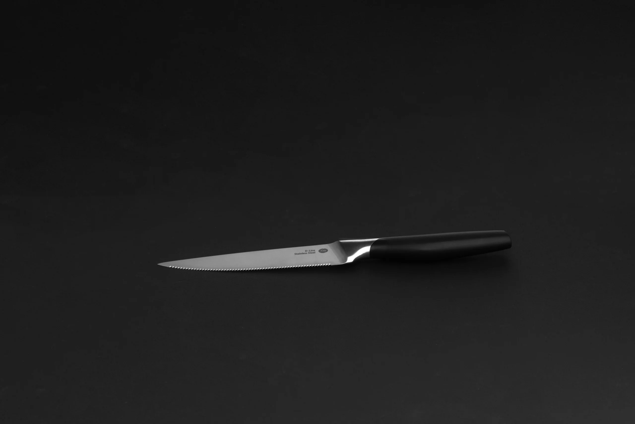 A by AMC D-Line Tomato Knife with Finely Serrated Blade