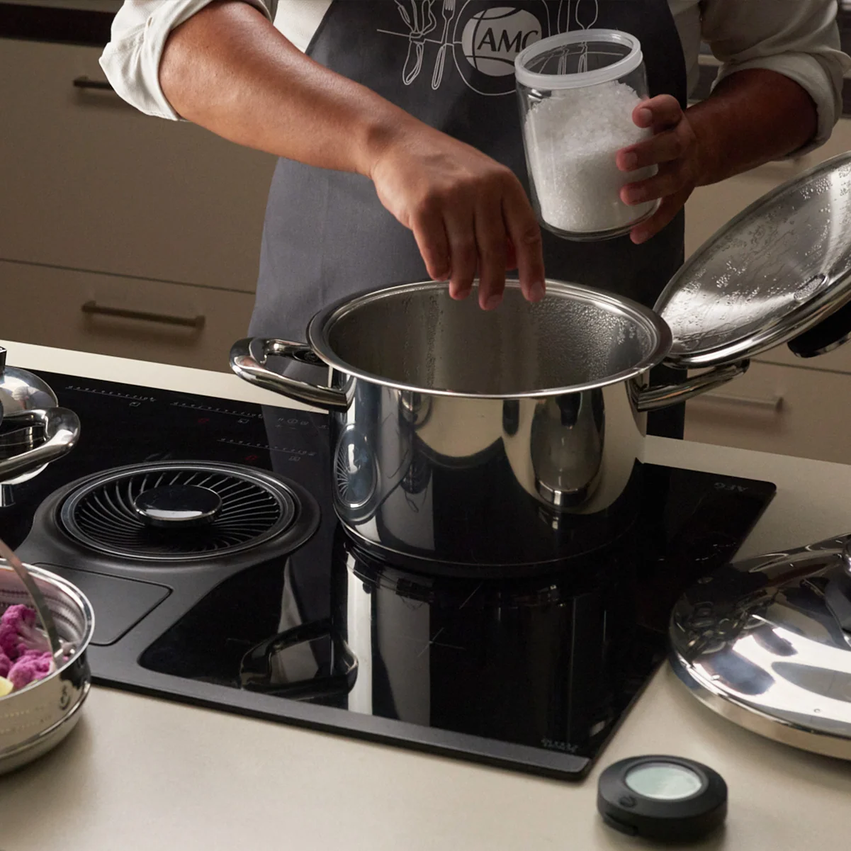 Stock Pot with Lid for Soups, Stews and Batch Cooking